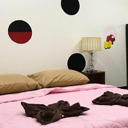 Mickey House Hotel Чиангмай Екстериор снимка