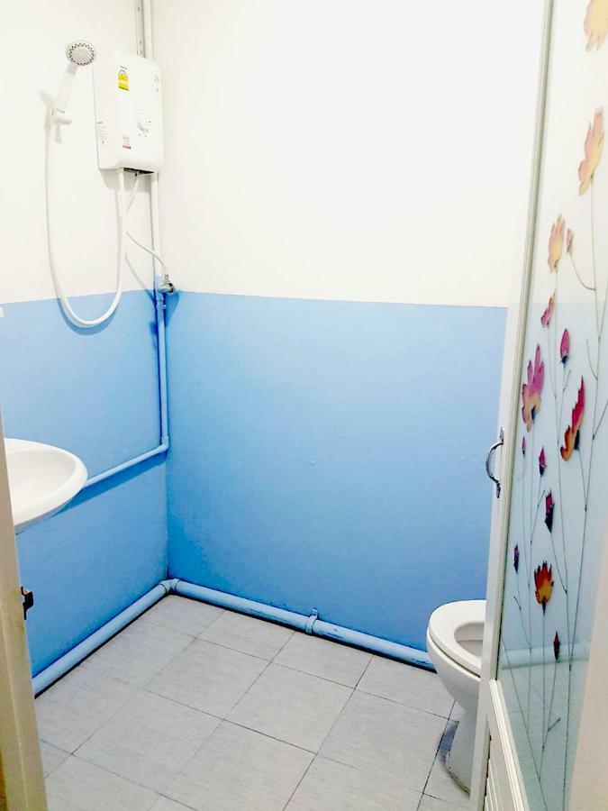 Mickey House Hotel Чиангмай Екстериор снимка
