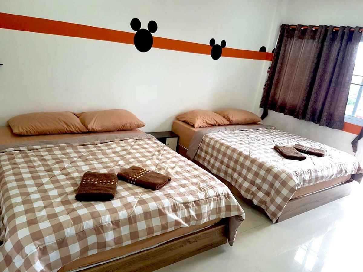Mickey House Hotel Чиангмай Екстериор снимка