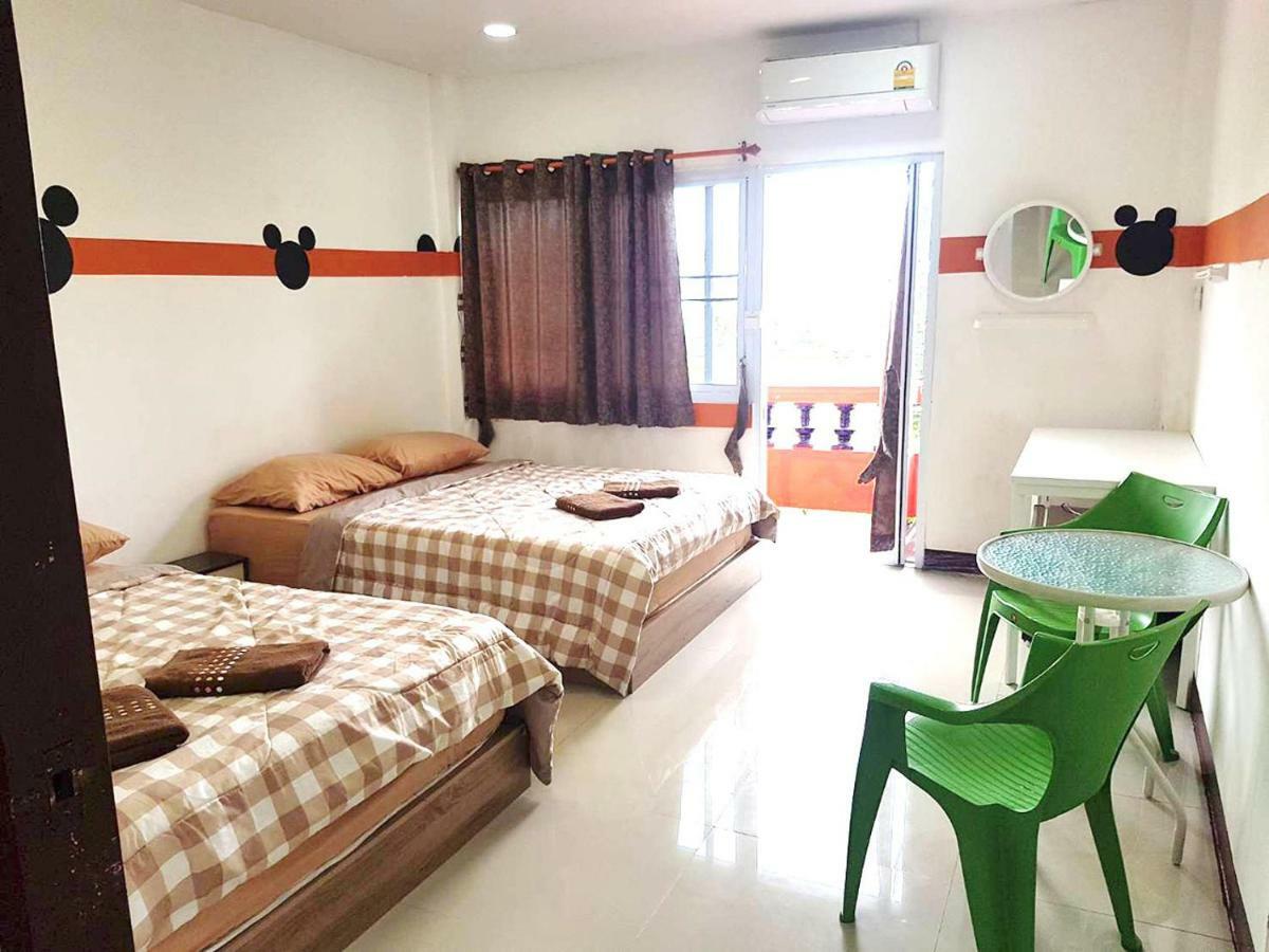 Mickey House Hotel Чиангмай Екстериор снимка